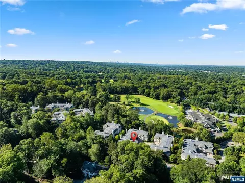 311 Bellaire Dr, Demarest, NJ 07627