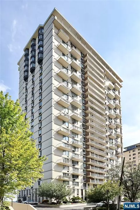 160 Overlook Ave #10C, Hackensack, NJ 07601 photo 1