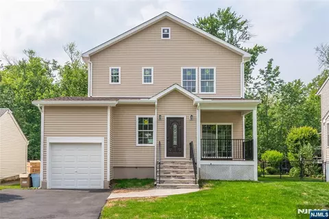 57 Hillcrest Dr, Wayne, NJ 07470