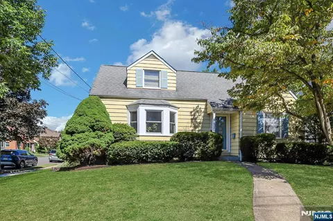 2-01 Morlot Ave, Fair Lawn, NJ 07410