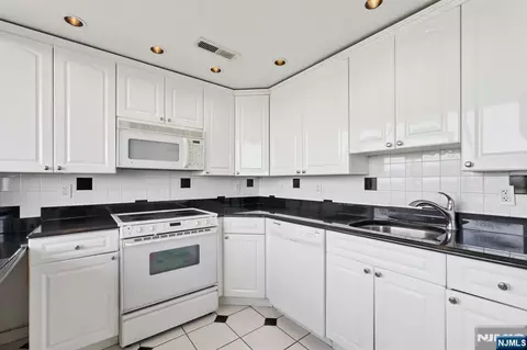 Kitchen - 151 Prospect Ave #18A, Hackensack, NJ 07601 photo 2 of 2