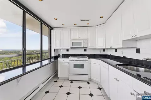 Kitchen - 151 Prospect Ave #18A, Hackensack, NJ 07601 photo 1 of 2