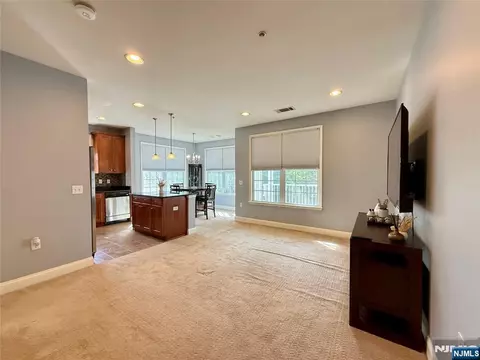 2210 Ramapo Ct, Riverdale, NJ 07457