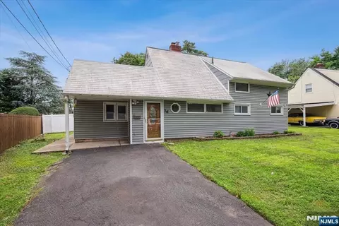 76 Ridge Rd, Rahway, NJ 07065