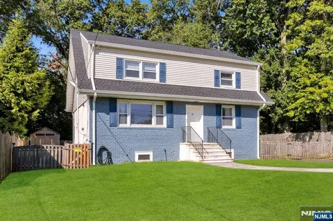 34 Lewis Pl, Westwood, NJ 07675