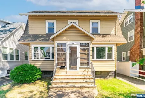 68-70 Richelieu Pl, Newark, NJ 07106