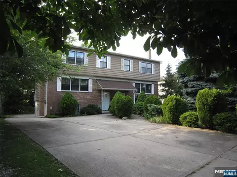 7 S Farview Ave, Paramus, NJ 07652 photo 1