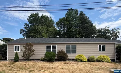 1 Obal Ave # -3, Elmwood Park, NJ 07407