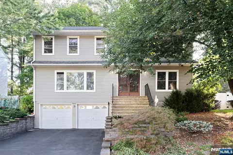 555 Prospect Ave, Dumont, NJ 07628