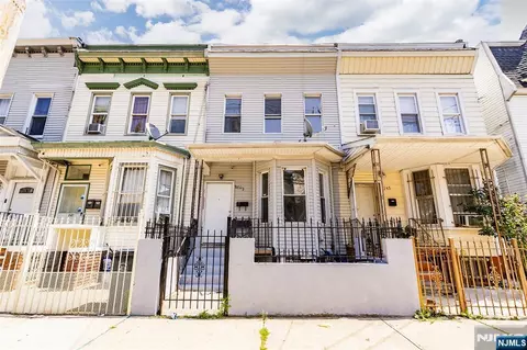 245 Summer Ave, Newark, NJ 07104