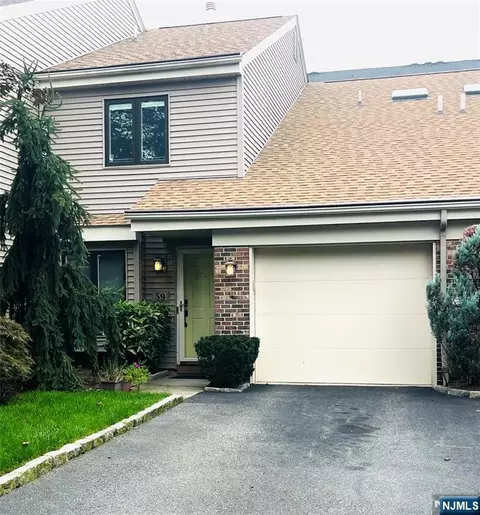 59 Chelsea Ct #O59, Saddle Brook, NJ 07663