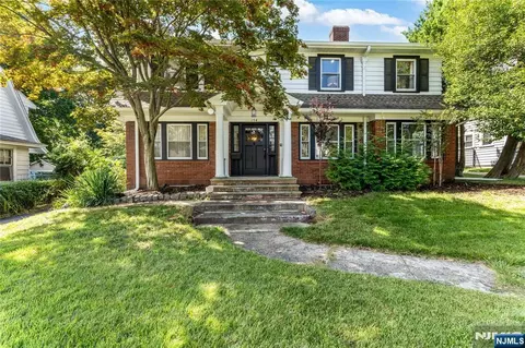 174 Clairmont Ter, Orange, NJ 07050