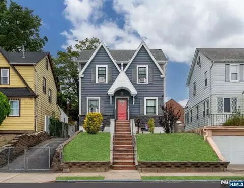 276 E 26th St, Paterson, NJ 07514