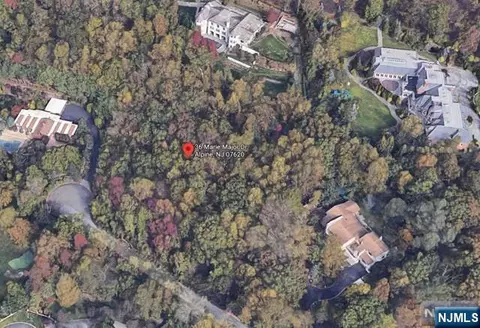 36 Marie Major Dr, Alpine, NJ 07620