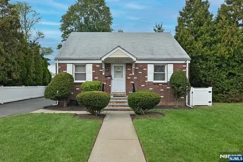 205 Rambler Ave, New Milford, NJ 07646