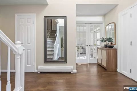 Entry Way - 20 Dwight St, Wayne, NJ 07470 photo 2 of 6