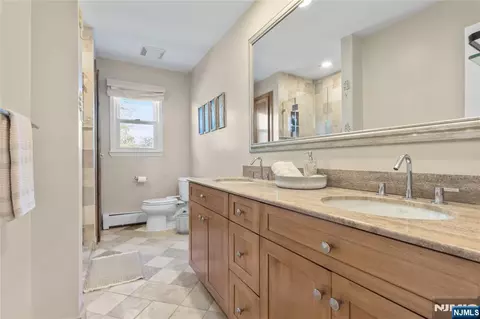 Bath - 20 Dwight St, Wayne, NJ 07470 photo 5 of 5