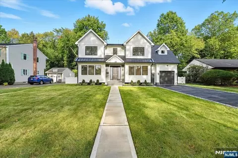 43 Hazelhurst Ave, Glen Rock, NJ 07452