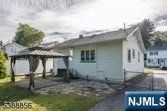30 Valley Rd, Lincoln Park, NJ 07035