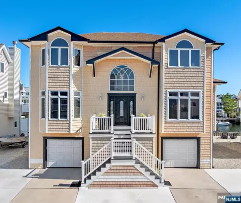 19 Maryland Rd, Little Egg Harbor, NJ 08087