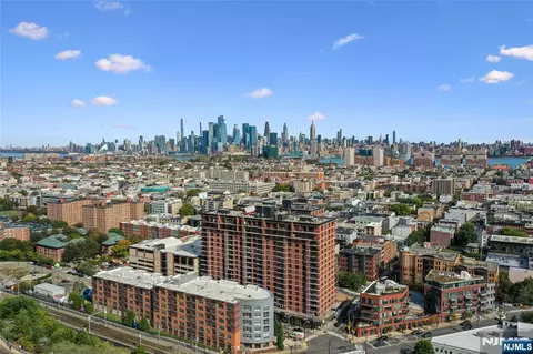 700 1st St #11E, Hoboken, NJ 07030