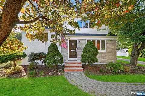 120 Carl Pl, Westwood, NJ 07675