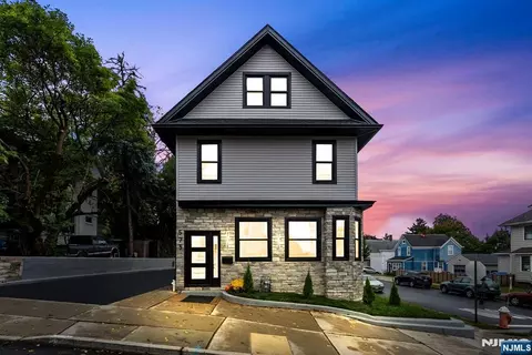 573 Anderson Ave, Wood Ridge, NJ 07075