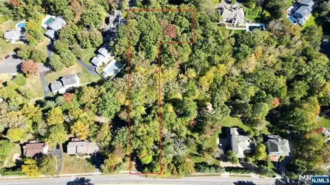 860 Rivervale Rd, River Vale, NJ 07675