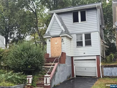 56 Fair St, East Orange, NJ 07017