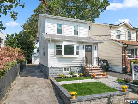 485 Columbia Ave, Ridgefield, NJ 07657