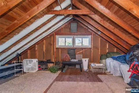 Entry Way - 96 Roosevelt Blvd, Oakland, NJ 07436 photo 1 of 1