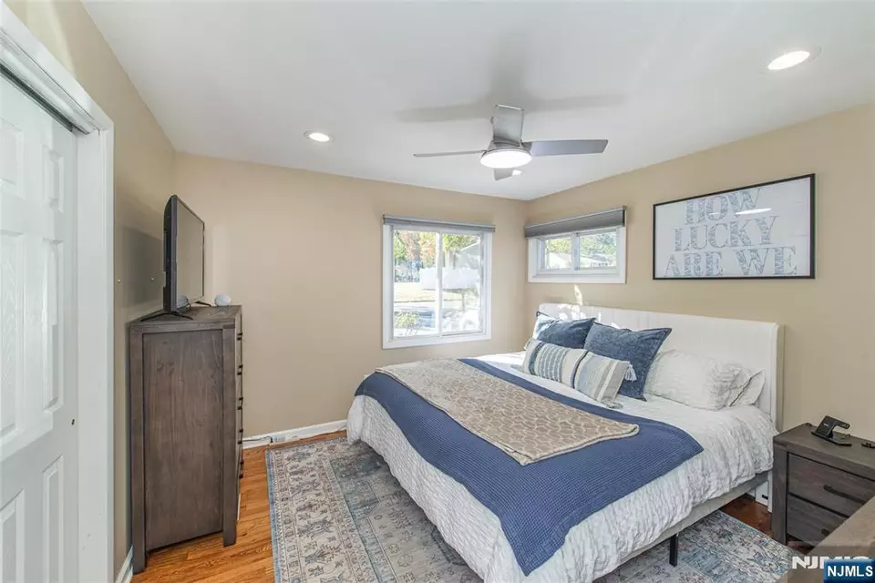 Bedroom - 96 Roosevelt Blvd, Oakland, NJ 07436 photo 1 of 2