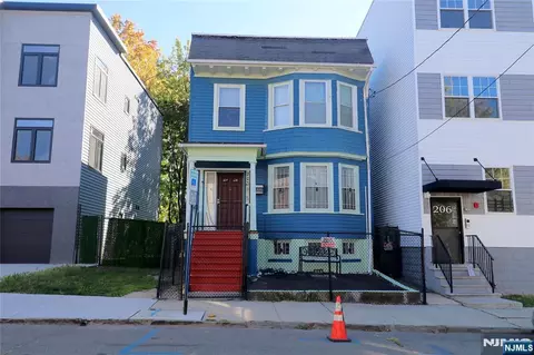208 22nd St, Irvington, NJ 07111