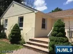 12 Franklin Pl, Haskell, NJ 07420 photo 1