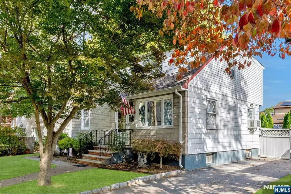 250 River Rd New Milford Nj 07646