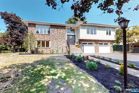 133 Morristown Pl, Paramus, NJ 07652 photo 1