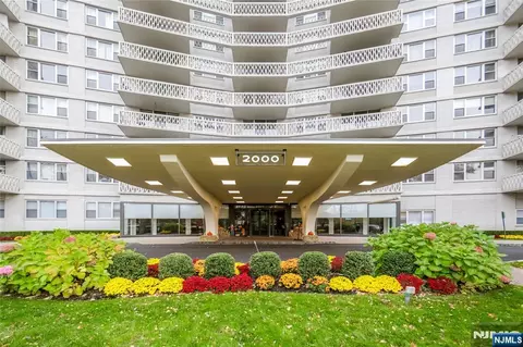 2000 Linwood Ave #5L, Fort Lee, NJ 07024