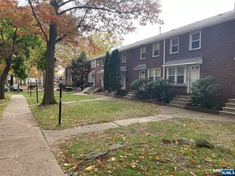 130 Glenbrook Pkwy #5E, Englewood, NJ 07631