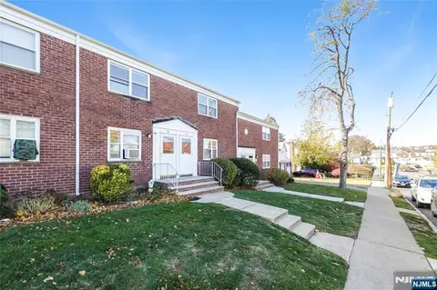 471 Crestwood Ave #49, Hackensack, NJ 07601 photo 1