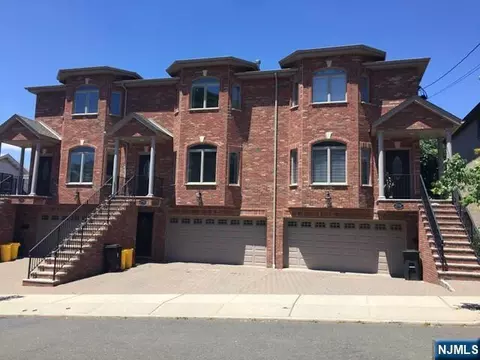 209 8th # C, Palisades Park, NJ 07650