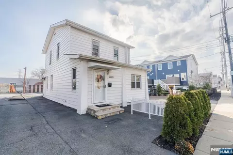 612 Schuyler Ave, North Arlington, NJ 07031