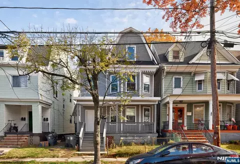 78 Treacy Ave, Newark, NJ 07108