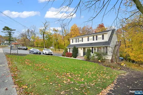 857 Pompton Ave, Cedar Grove, NJ 07009