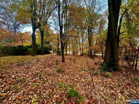 216 E Midland Ave, Paramus, NJ 07652 photo 2