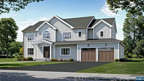 246 Lynn St, Harrington Park, NJ 07640