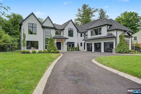 592 Piermont Rd, Demarest, NJ 07627