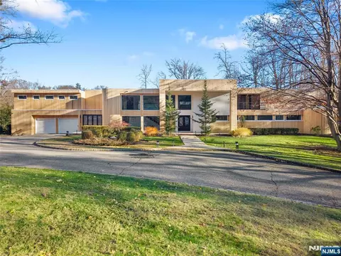 41 Park Way, West Orange, NJ 07052