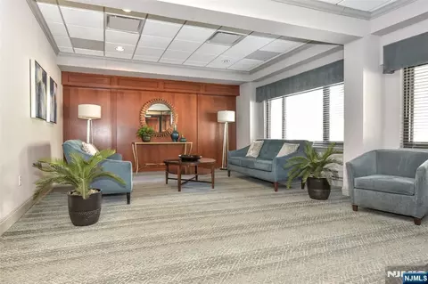 Living - 307 Prospect Ave #4B, Hackensack, NJ 07601 photo 1 of 4