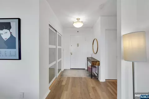1530 Palisade #29N, Fort Lee, NJ 07024