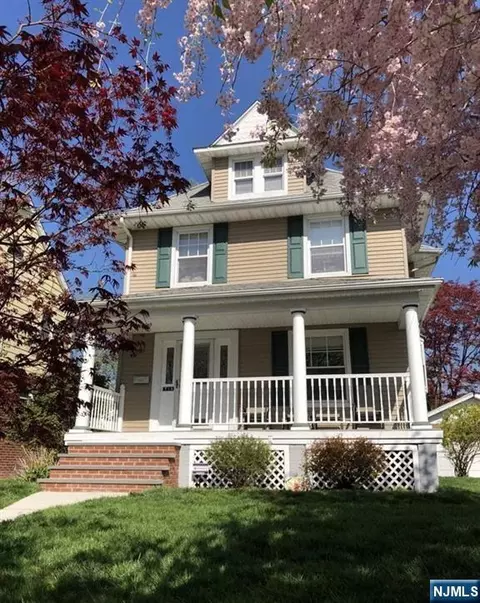 75 Pine St, Hackensack, NJ 07601